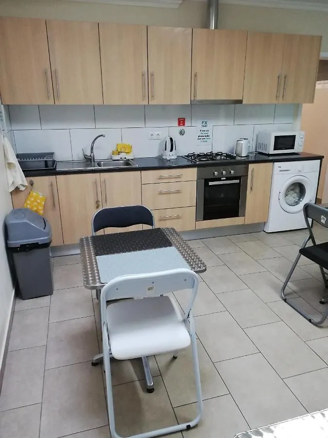 Hostel Fx Pena Funchal  Funchal (Madeira)